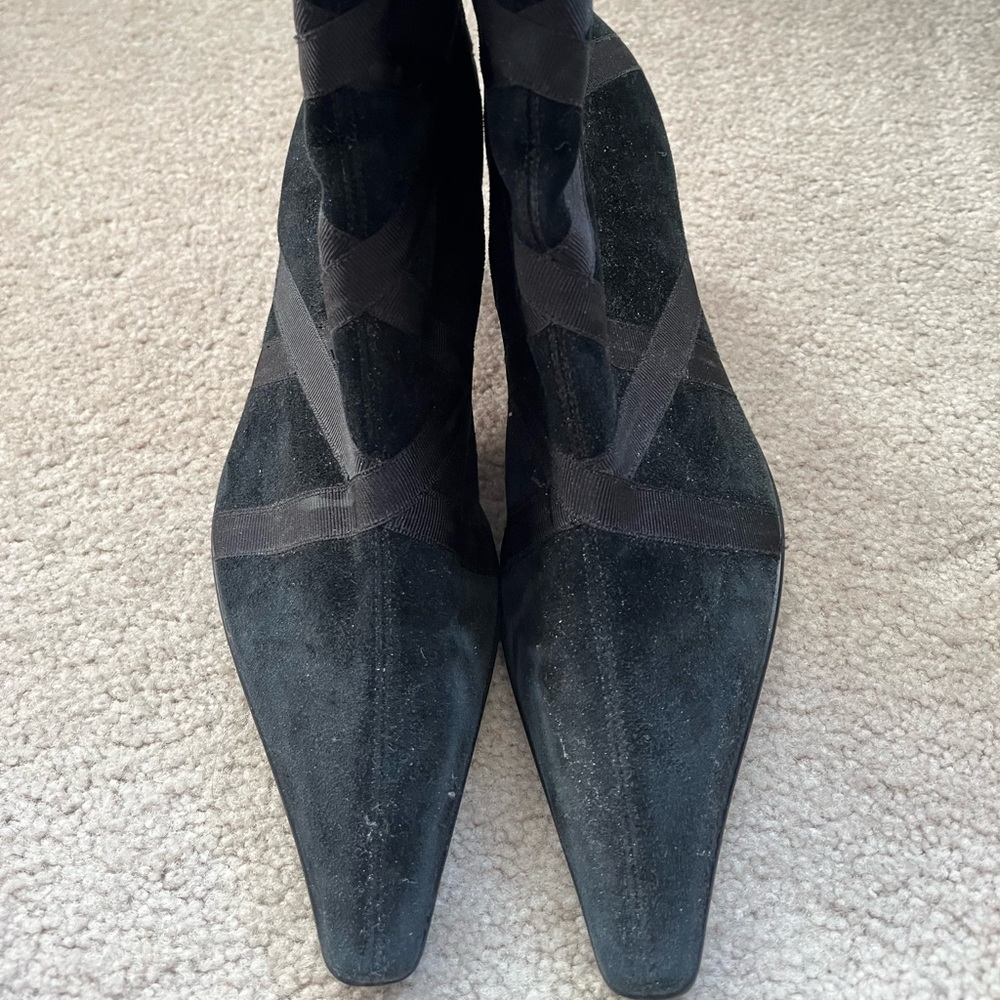 Donald Pliner black suede quarter-calf boots size 7.5